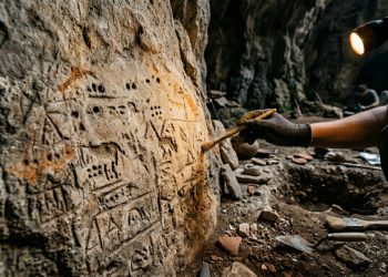 Os primeiros registros escritos conhecidos datam de mais de 40.000 anos atrás, segundo novos dados
