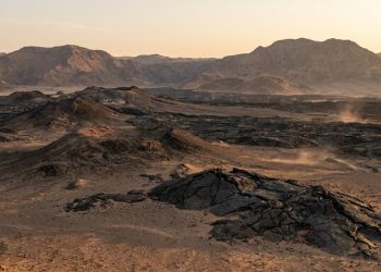 Há 13 milhões de anos, vulcões no Oriente Médio seguem em fase intermitente e revelam que a Terra ainda se move por dentro