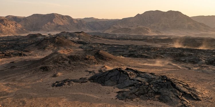 Campo de lava antigo no Oriente Médio revela vulcões adormecidos