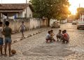 Segundo a psicologia, pessoas que cresceram entre as décadas de 60 e 70 desenvolveram um tipo de resiliência que hoje passa despercebido