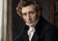 Søren Kierkegaard transformou uma observação simples em uma poderosa lição sobre o caminho humano: “A vida só pode ser compreendida olhando para trás, mas deve ser vivida olhando para frente”
