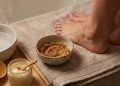 Massagear os pés com açúcar e limão: para que serve e por que é recomendado?