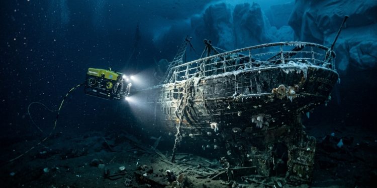 Robô subaquático faz descobertas surpreendentes durante busca por navio naufragado na Antártida
