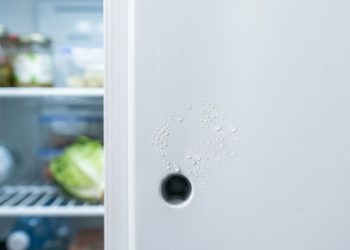 Buraco na geladeira: Para que serve essa pequena abertura?