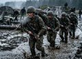 Sem dormir, sem parar e cobertos de lama: como a Royal Marines treina seus soldados