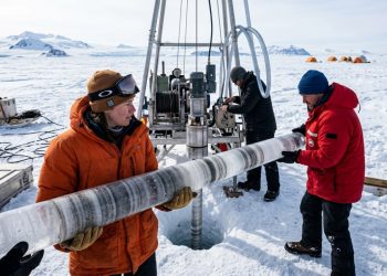 A descoberta no gelo da Antártida que cientistas dizem explicar o resfriamento da Terra