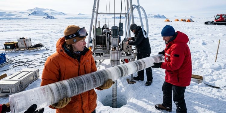 A descoberta no gelo da Antártida que cientistas dizem explicar o resfriamento da Terra
