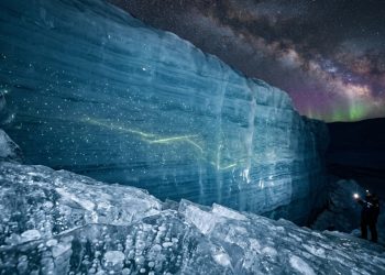 Pesquisas revelam que o gelo da Antártida guarda fragmentos de estrelas mortas que viajaram milhões de anos pelo espaço