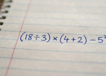 Se você conseguir resolver “(18 ÷ 3) × (4 + 2) – 5²” sem errar, provavelmente está entre os mais inteligentes da turma