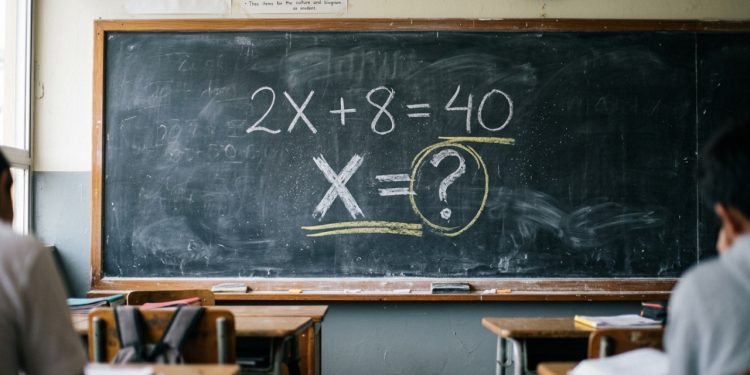 Teste matemático: Em quanto tempo você consegue encontrar o valor de X?