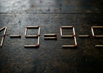Você consegue corrigir a equação movendo apenas um palito de fósforo?