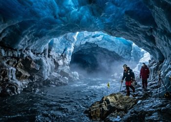 Geólogos descobrem rocha capaz de capturar carbono naturalmente e reduzir aquecimento global