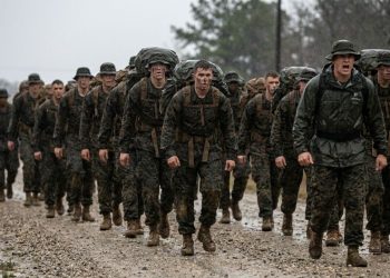 Você suportaria a preparação da French Foreign Legion com marchas de dezenas de quilômetros carregando peso extremo?