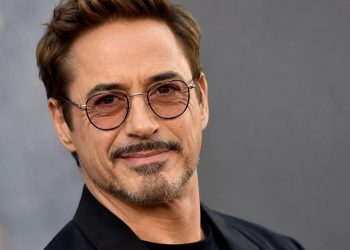 Robert Downey Jr., o vencedor do Oscar e eterno Homem de Ferro, compartilhou uma poderosa lição sobre transformação pessoal: “Lembre-se: o fracasso é um professor, não uma sentença.”