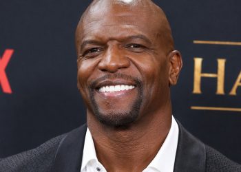 O astro de Hollywood Terry Crews resumiu em uma frase uma importante verdade sobre autoestima: “Seu valor não diminui porque alguém não consegue enxergá-lo.”