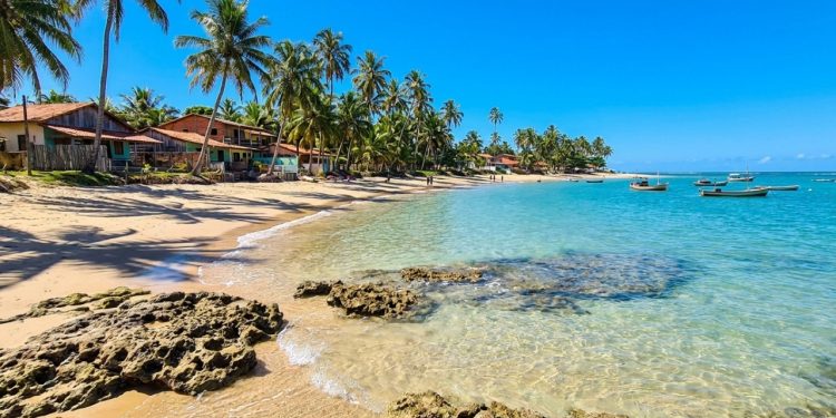 Fundada em 1535 e marco zero do Brasil: a cidade baiana com reconhecimento internacional e vilarejos de águas cristalinas que parecem o Caribe