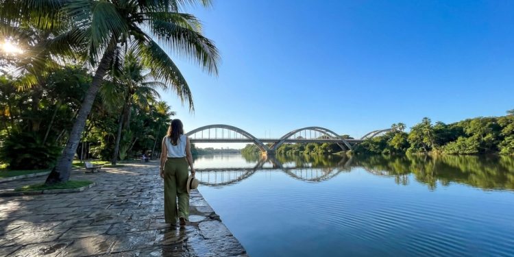 A única capital do Nordeste longe do litoral foi a primeira cidade planejada do Brasil em 1852 e guarda fósseis únicos no mundo entre dois rios