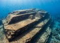 A pirâmide de pedra a 25 metros de profundidade no oceano que divide geólogos e intriga mergulhadores no Japão