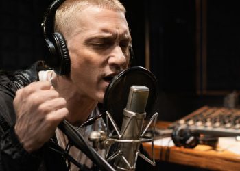 A velocidade absurda de “Rap God” colocou Eminem nos livros dos recordes