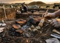 Arqueólogos encontraram pedras queimadas e pirita na Inglaterra, e elas podem ser a prova mais antiga de humanos fazendo fogo
