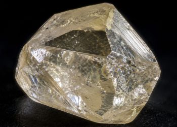 O mineral mais abundante da Terra está escondido a 670 km de profundidade e quase ninguém o viu