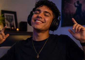 Nem clássica, nem eletrônica: esse é o gênero musical que mais consegue estimular o cérebro, segundo a neurociência