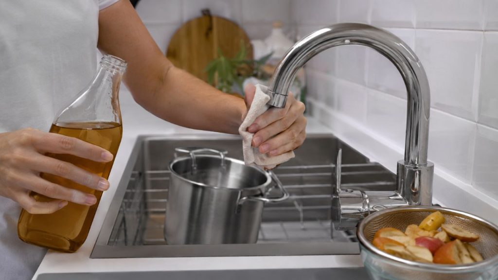 A mistura natural que promete facilitar a limpeza doméstica e ainda ajudar a eliminar odores