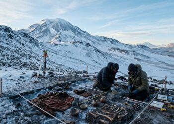 Estudo revela por que três crianças foram sacrificadas no topo de um vulcão há mais de 500 anos