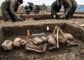 Decapitado e enterrado sob pedras: o “vampiro” do século XVI finalmente ganhou um rosto