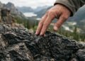 Pesquisadores podem ter encontrado as rochas mais antigas da Terra, com mais de 4 bilhões de anos