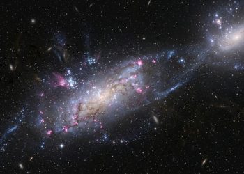 Milhões de estrelas revelam um fenômeno dramático: a Pequena Nuvem de Magalhães está se desintegrando