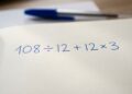 O desafio matemático 108 ÷ 12 + 12 × 3 virou um verdadeiro teste de atenção