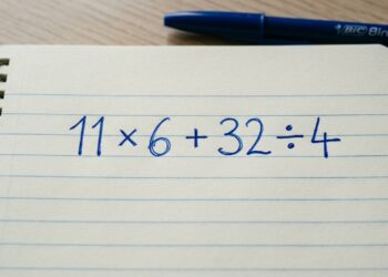 A conta 11 × 6 + 32 ÷ 4 parece simples, mas esconde um erro comum que faz milhares tropeçarem