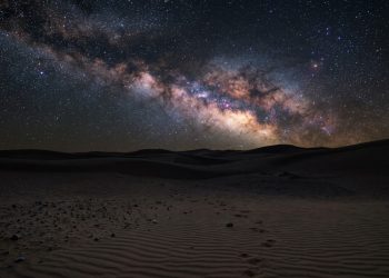 Existe um lugar nos Emirados Árabes onde a Via Láctea ainda pode ser vista a olho nu?