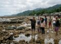 O mar recuou 200 metros após terremoto de escala 7,8 e deixou uma paisagem irreconhecível nas Filipinas