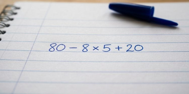 A conta 80 – 8 × 5 + 20 parece simples, mas derruba até os mais confiantes