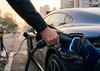 A revolução dos carros elétricos está mais perto: bateria carrega de 15% a 90% em 18 minutos