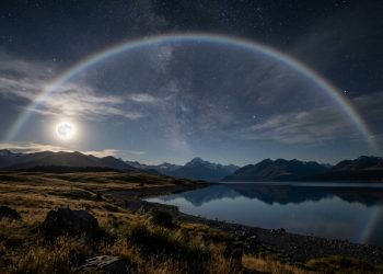 Um fenômeno tão raro que parecia impossível: arco-íris lunar é fotografado sob a luz da Lua
