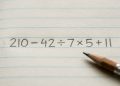 A internet entrou em curto-circuito tentando resolver 210 – 42 ÷ 7 × 5 + 11
