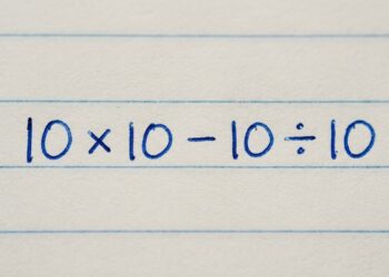 A maioria falha em 10 × 10 − 10 ÷ 10 porque ignora uma regra aprendida na escola