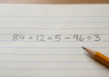 Parece simples, mas 84 + 12 × 5 – 96 ÷ 3 está gerando uma "avalanche" de respostas erradas