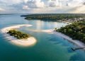 O Caribe amazônico que surge e some no ritmo do rio: a vila eleita pelo The Guardian a praia de água doce mais bonita