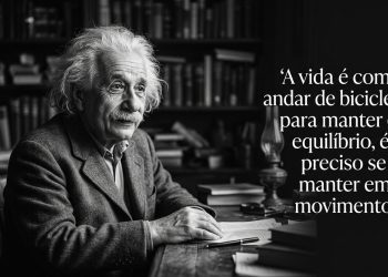 Homem idoso em biblioteca aparece em imagem preto e branco ao lado de frase em português sobre vida, equilíbrio e movimento.