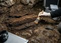 Humanos de 200 mil anos já trocavam a “roupa de cama” com mais frequência do que muita gente hoje