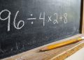 A conta 96 ÷ 4 × 2 + 8 está confundindo até quem diz amar matemática