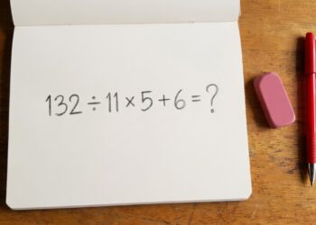 Apenas quem domina a ordem das operações resolve 132 ÷ 11 × 5 + 6 sem recorrer a calculadora