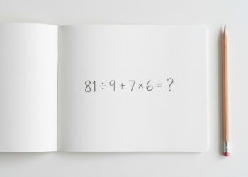 Você consegue acertar de primeira o resultado de 81 ÷ 9 + 7 × 6?