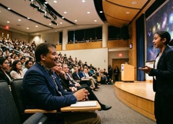 Citação do dia do astrofísico Neil deGrasse Tyson: "É curioso que passemos mais tempo parabenizando aqueles que tiveram sucesso do que encorajando aqueles que não tiveram."