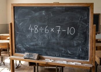 O desafio matemático 48 ÷ 6 × 7 – 10 parece simples até você tentar resolvê-lo