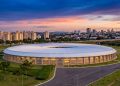 Abriga a maior estrutura científica já construída no país e é a maior cidade do interior do Brasil: o Vale do Silício brasileiro a 96 km de São Paulo